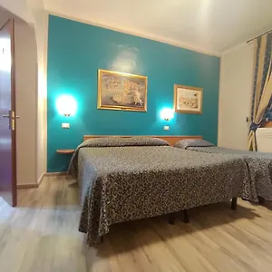 2* Hotell Santa Croce